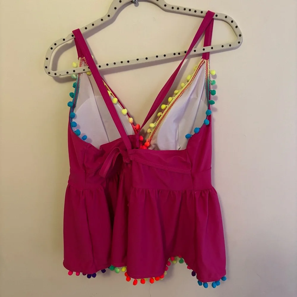 🏖️ PLUS Pom-Pom Tankini 🏖️ - Picture 3 of 8